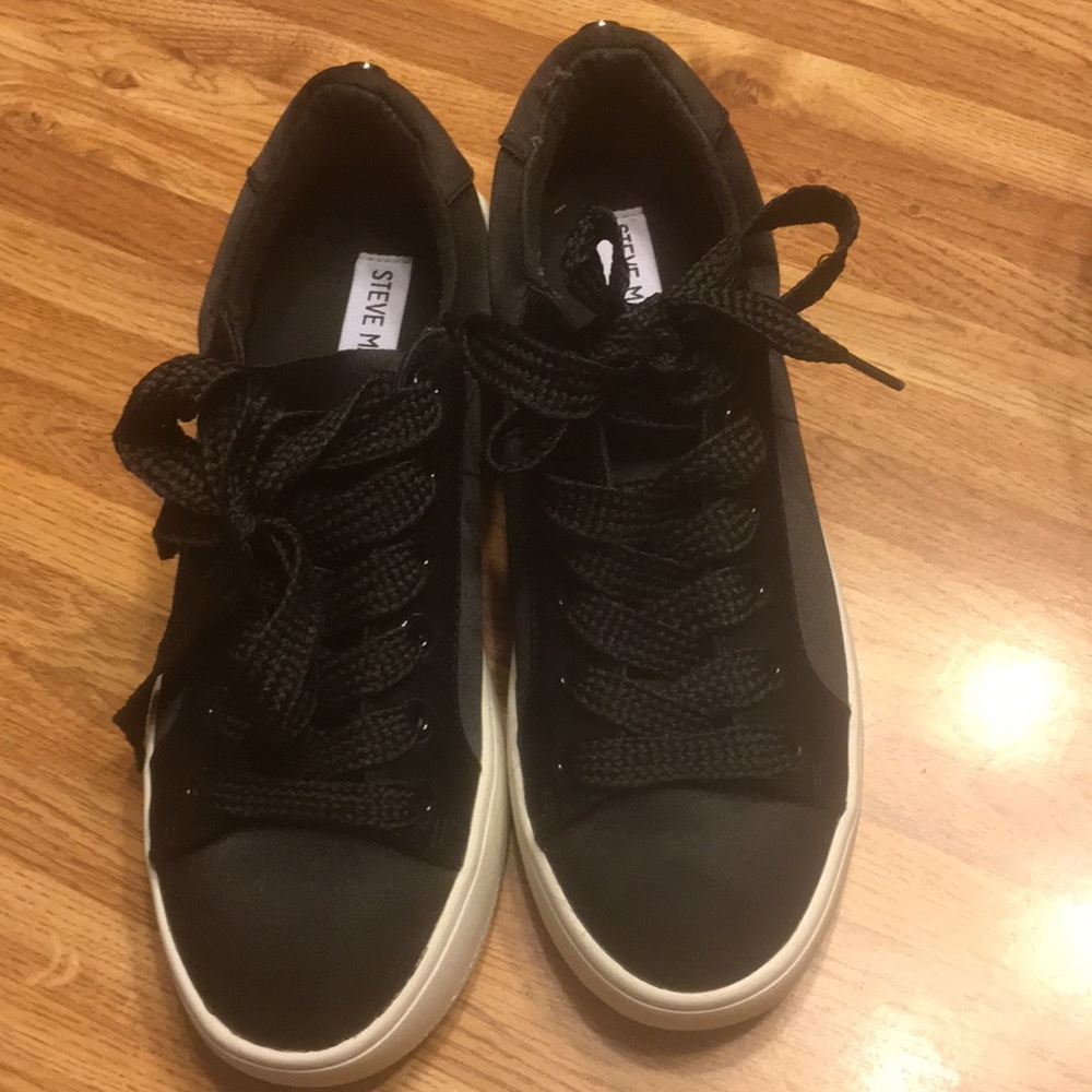 Steve Madden Black Satin Platform Sneakers sz 6